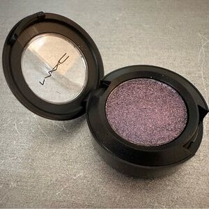 NWOT MAC FEEL THE FEVER Dazzleshadow